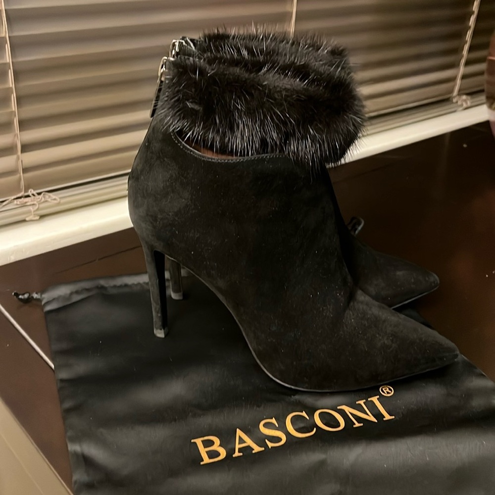 BASCONI Suede Black high heel boots